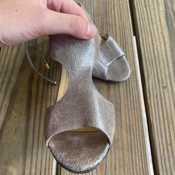 Kate Spade silver leather cut out heels - Picture 4 of 7